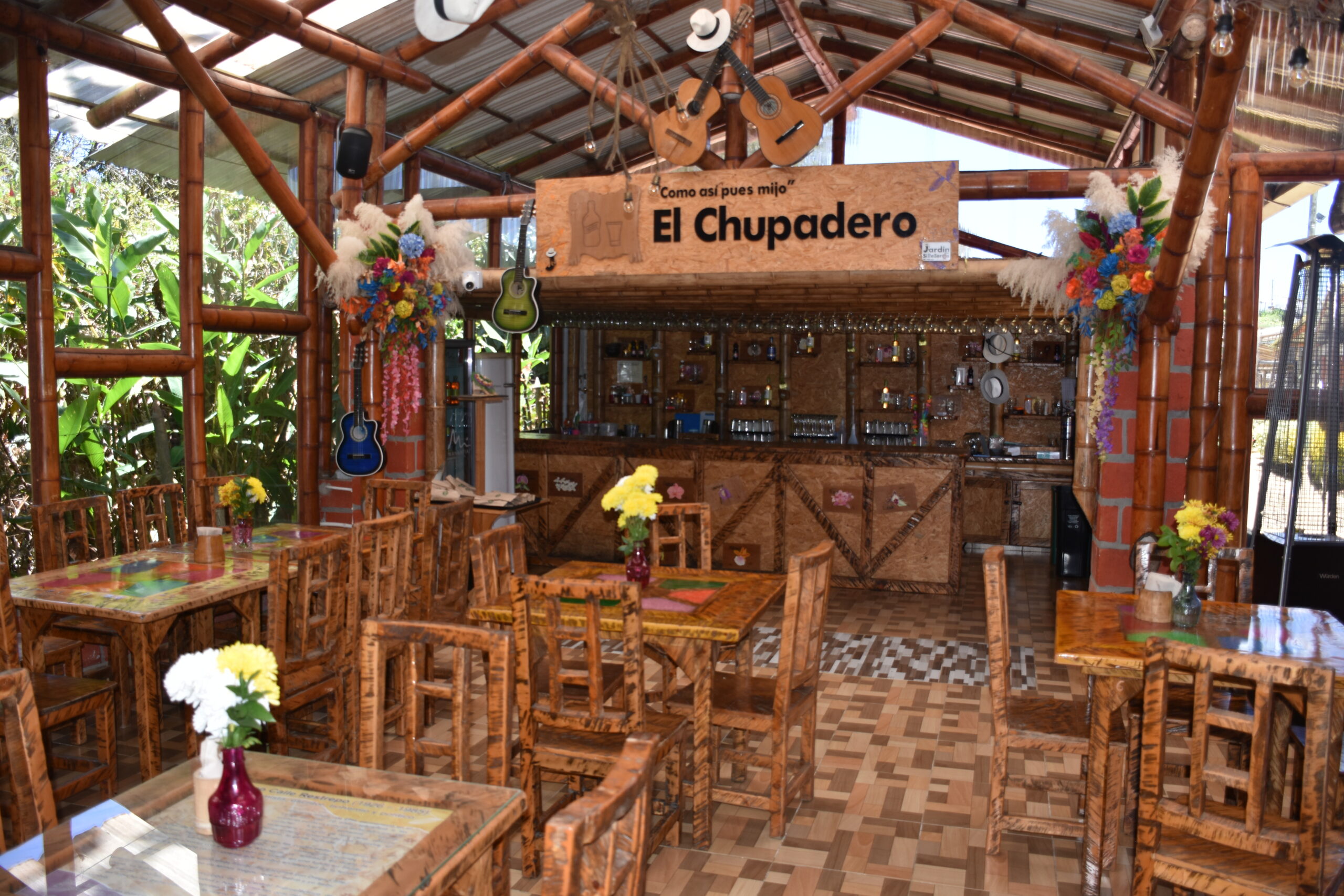 Espacios del restaurante del Jardín de los Silleteros